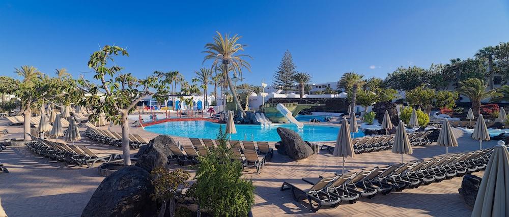 H10 Suites Lanzarote Gardens Costa Teguise Ngoại thất bức ảnh