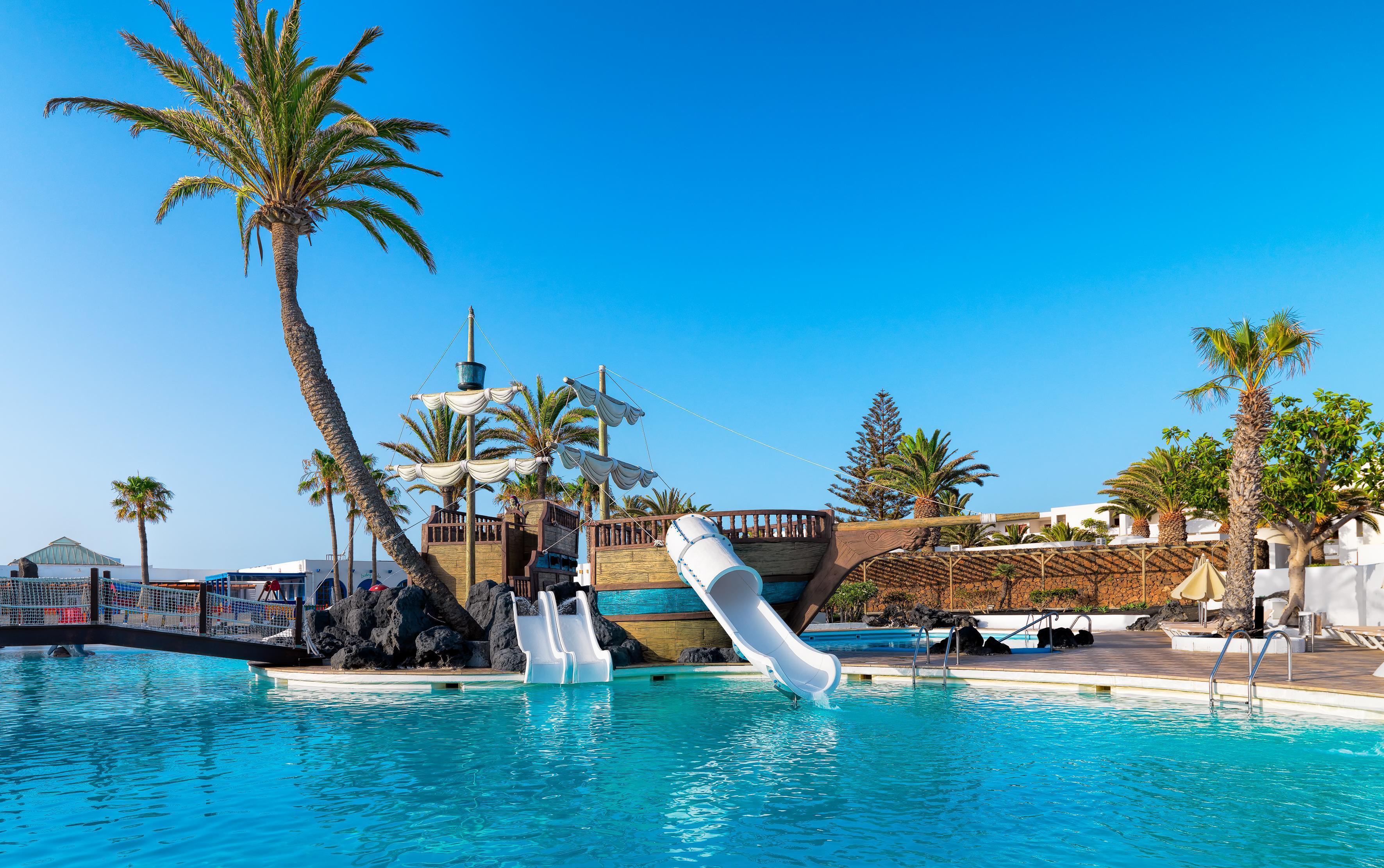 H10 Suites Lanzarote Gardens Costa Teguise Ngoại thất bức ảnh