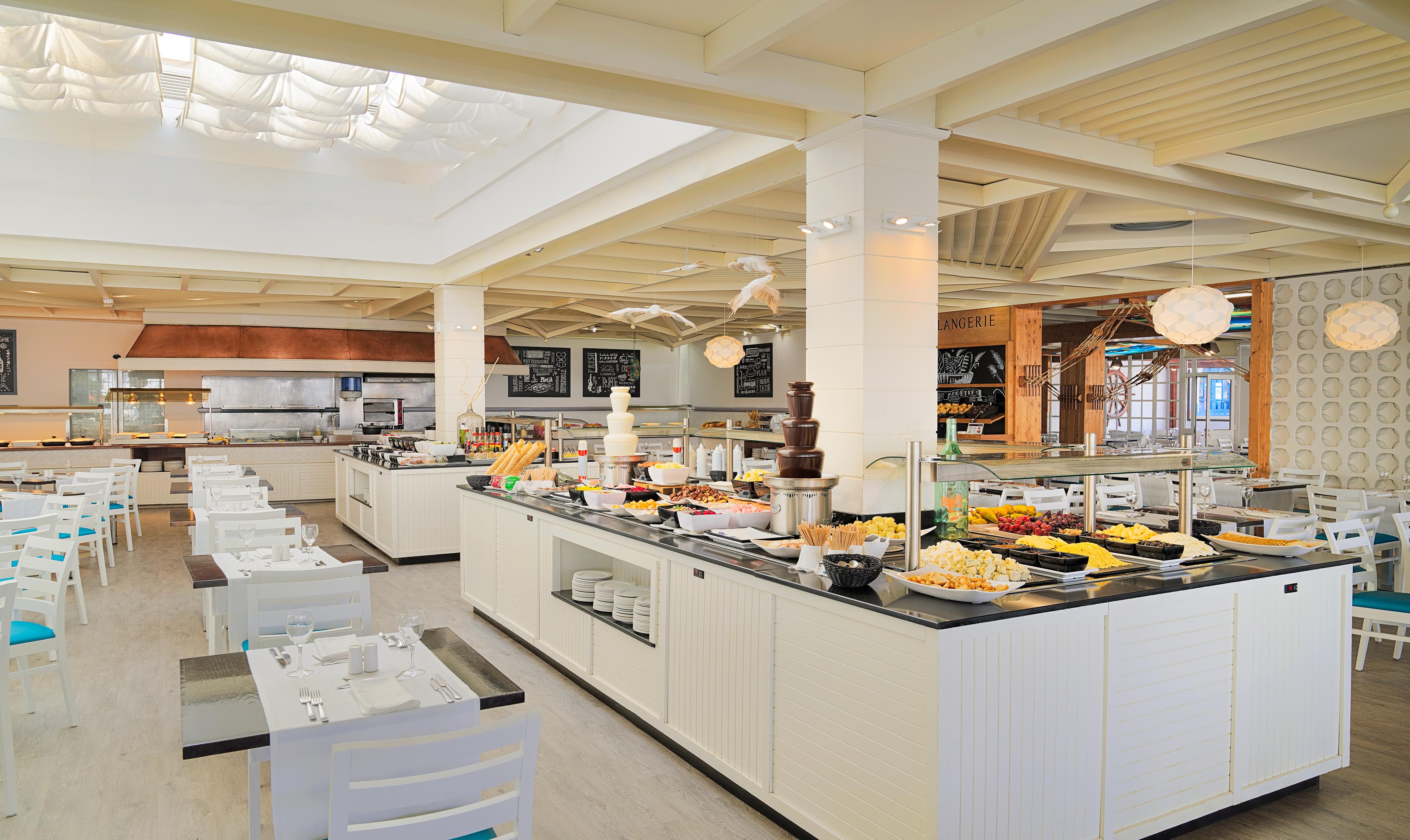 H10 Suites Lanzarote Gardens Costa Teguise Ngoại thất bức ảnh
