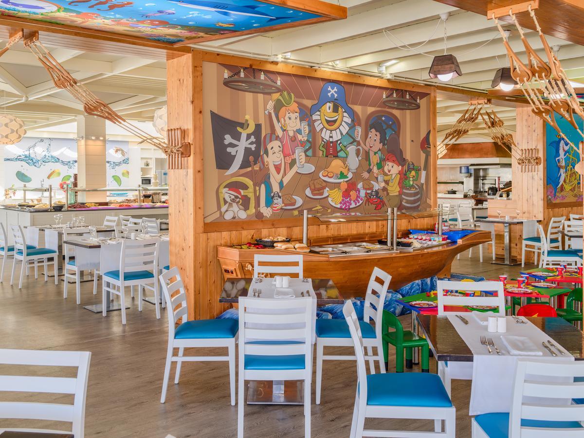 H10 Suites Lanzarote Gardens Costa Teguise Ngoại thất bức ảnh